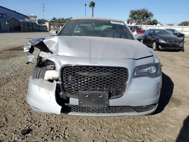 VIN 2C3CCABGXMH529157 2021 CHRYSLER 300 no.5