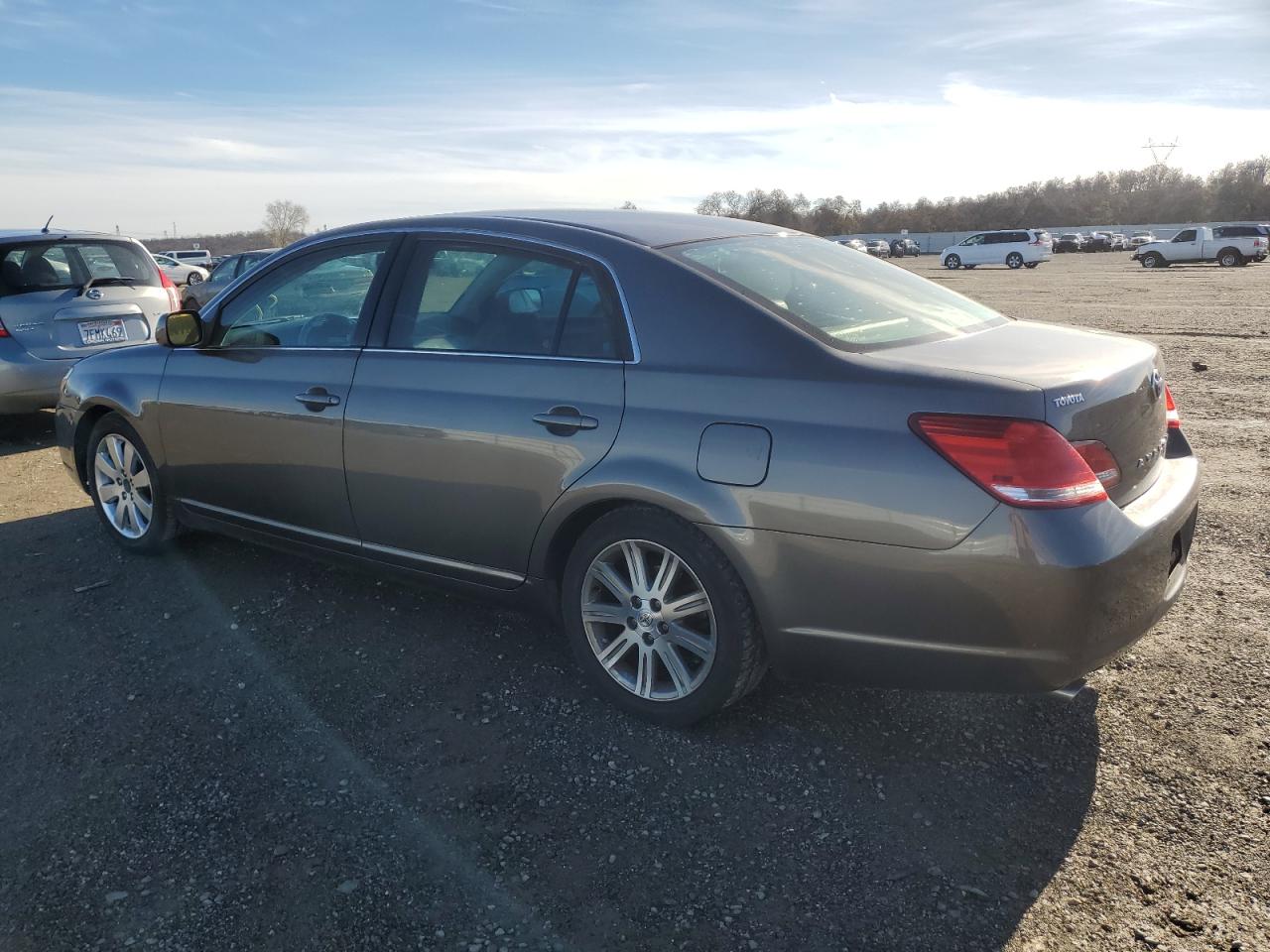 Lot #3028649310 2005 TOYOTA AVALON XL