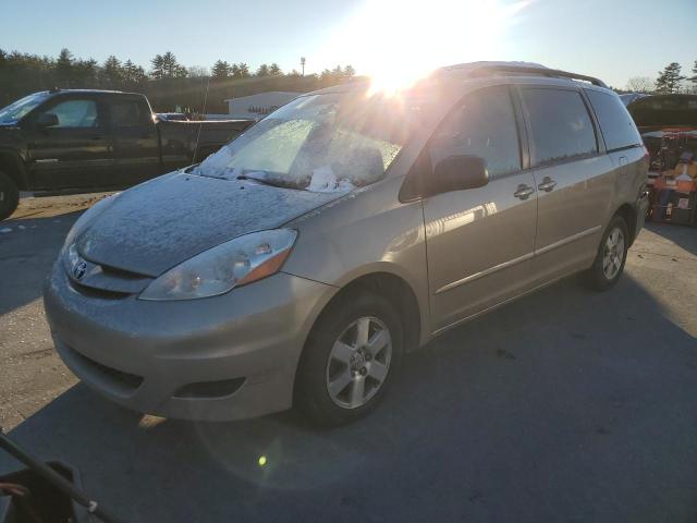 TOYOTA SIENNA CE