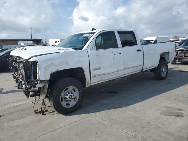 CHEVROLET SILVERADO 2018 white  diesel 1GC1CUEY5JF244419 photo #1