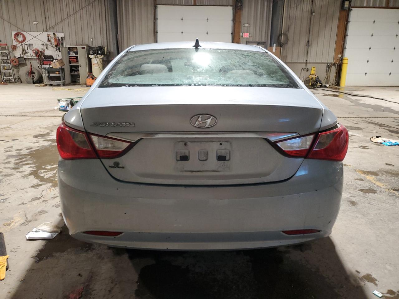 Lot #3030697118 2011 HYUNDAI SONATA GLS