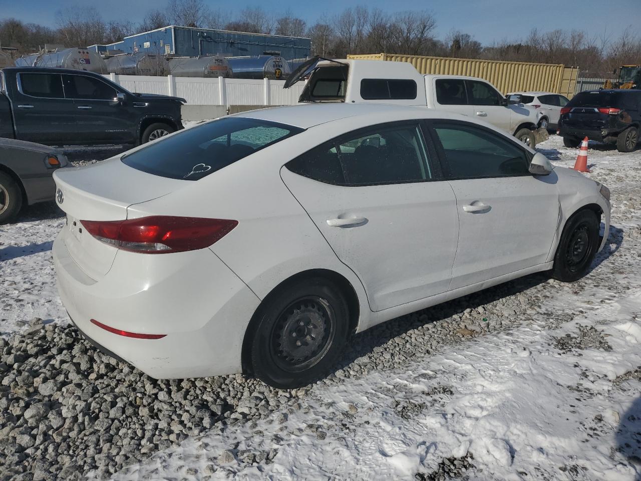 Lot #3028437235 2018 HYUNDAI ELANTRA SE