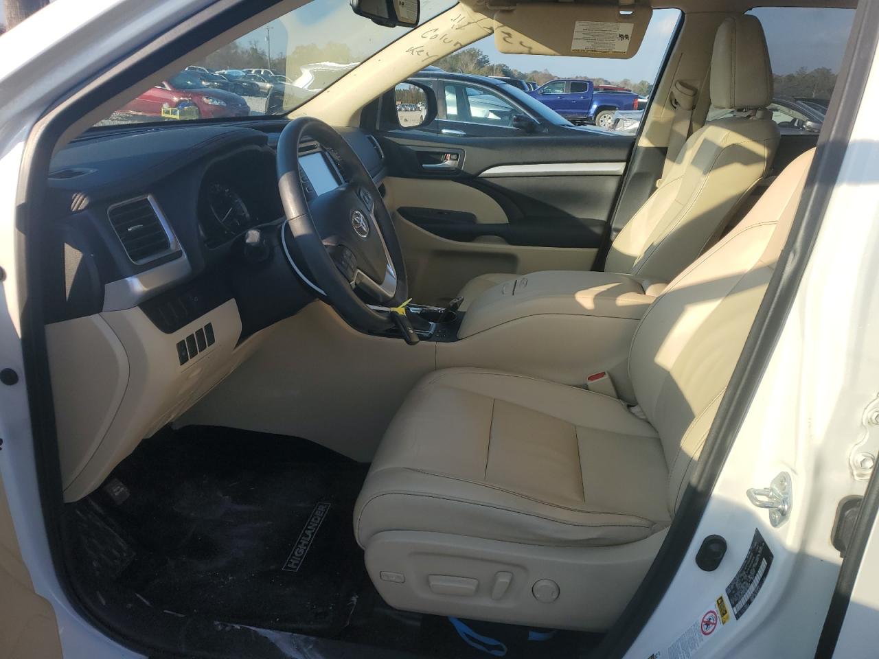 TOYOTA HIGHLANDER XLE