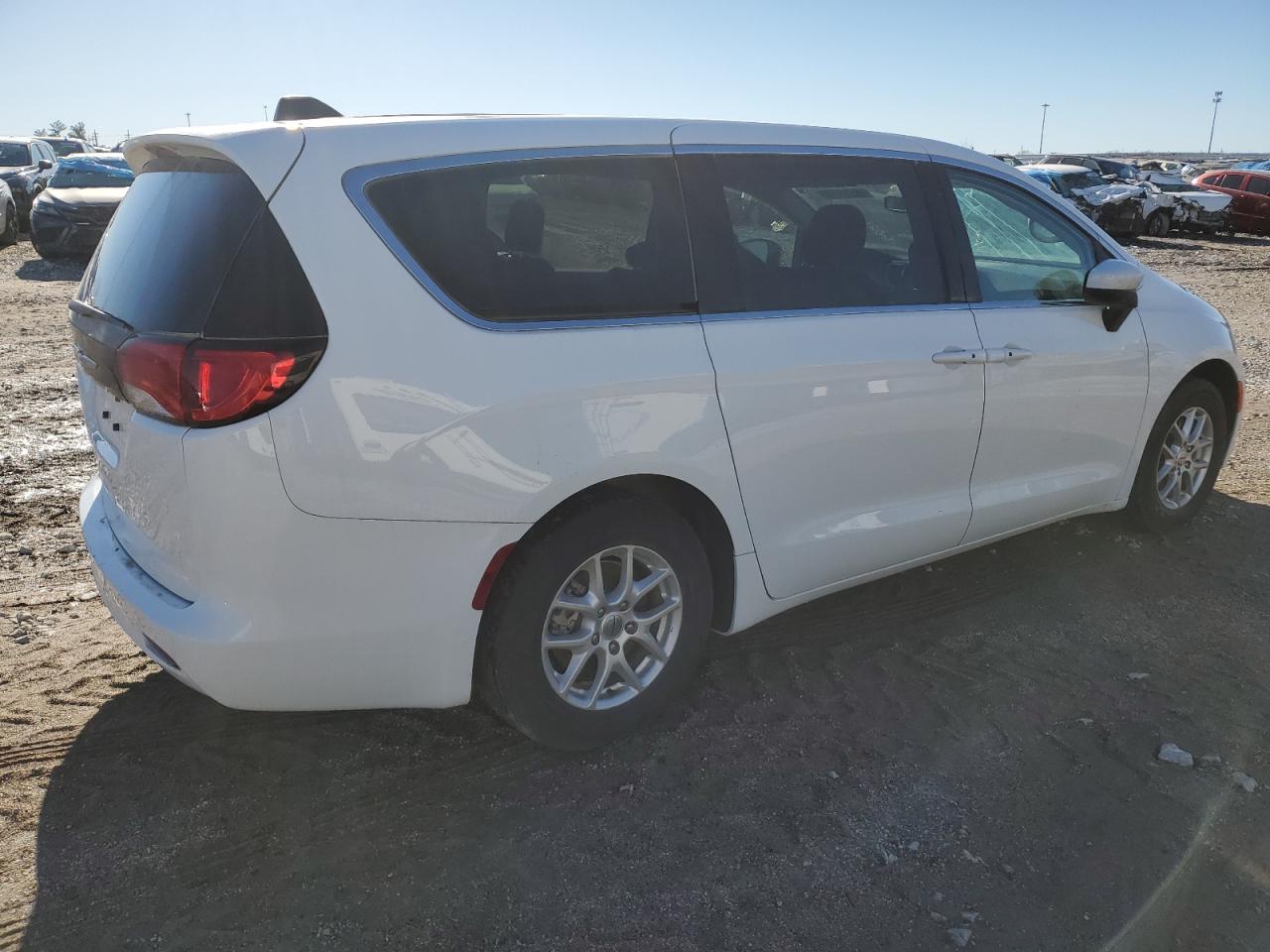 Lot #3025806337 2023 CHRYSLER VOYAGER LX