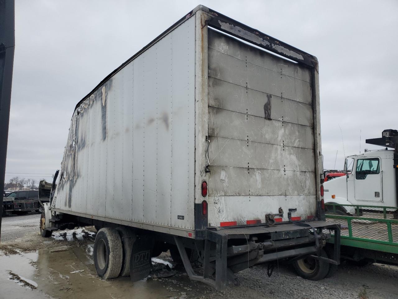 Lot #3033277818 2007 FREIGHTLINER M2 106 MED