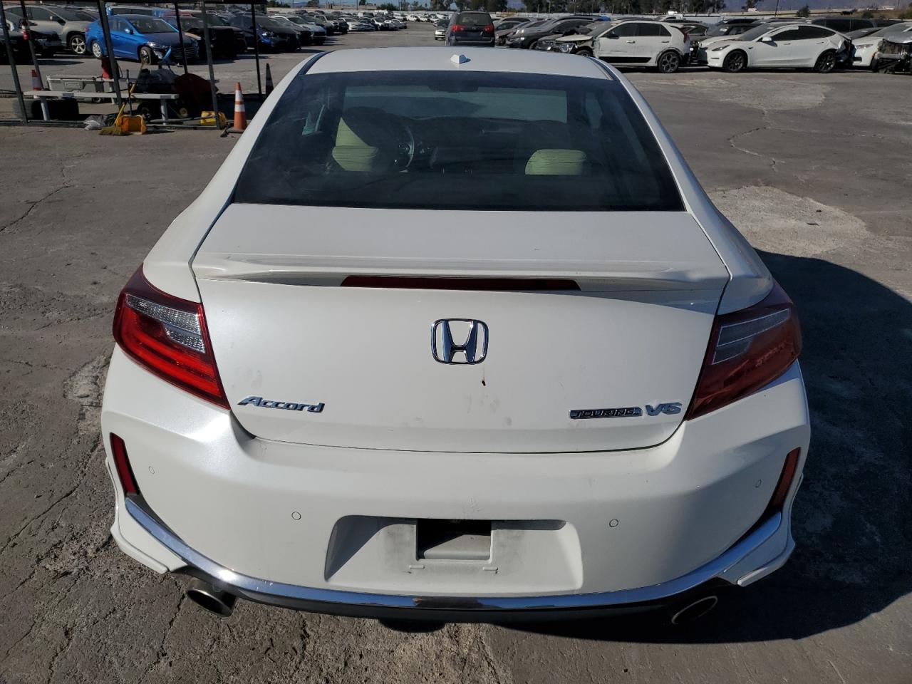 Lot #3030532465 2017 HONDA ACCORD TOU