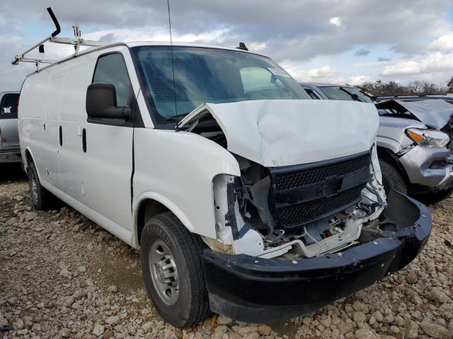 VIN 1GCWGBFG4L1155476 2020 CHEVROLET EXPRESS no.4