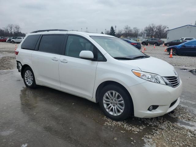 2015 TOYOTA SIENNA XLE - 5TDYK3DC4FS527323