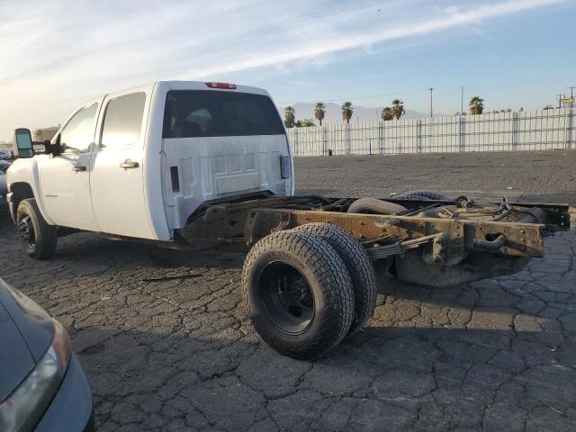 CHEVROLET SILVERADO 2011 white crew cha diesel 1GB4CZCL5BF226199 photo #3