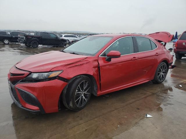 TOYOTA CAMRY SE 2021 red  gas 4T1G11AK7MU464625 photo #1