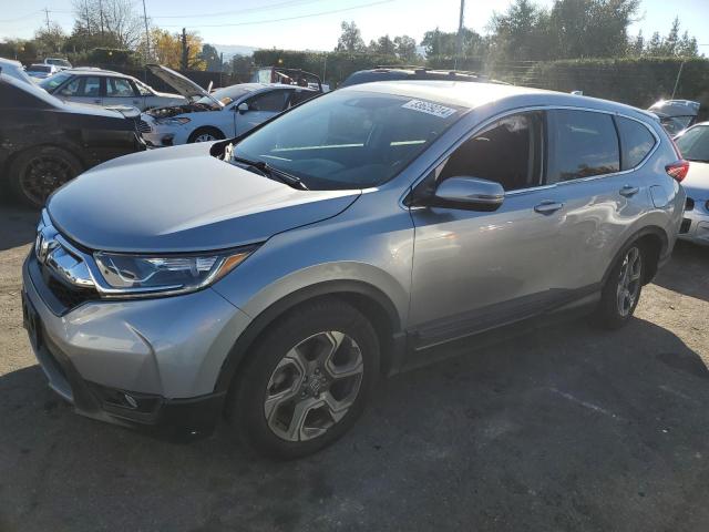 VIN 5J6RW1H81JA005090 2018 HONDA CRV no.1