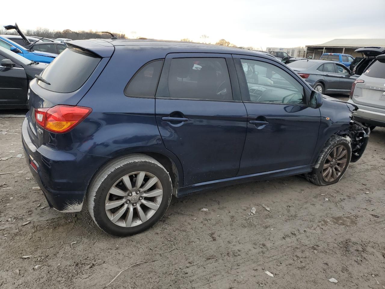 Lot #3029656109 2011 MITSUBISHI OUTLANDER