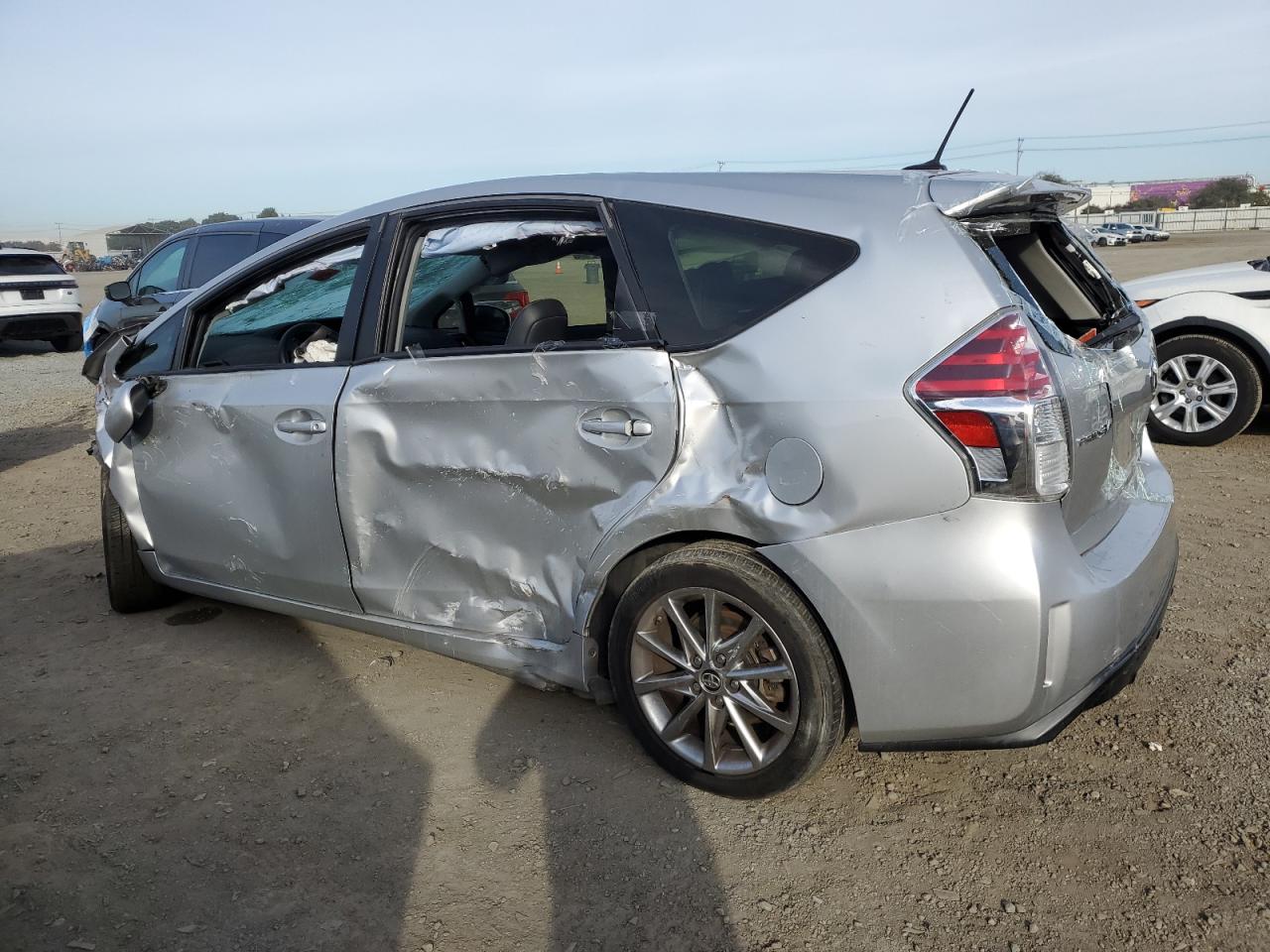 Lot #3025754336 2017 TOYOTA PRIUS V