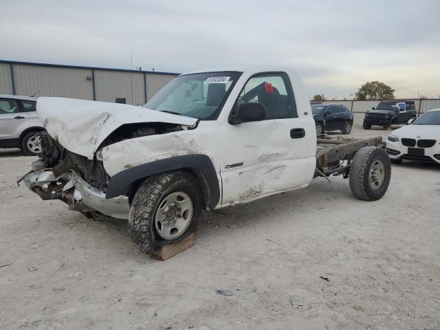 CHEVROLET SILVERADO 2001 white  gas 1GBGC24U41Z314217 photo #1