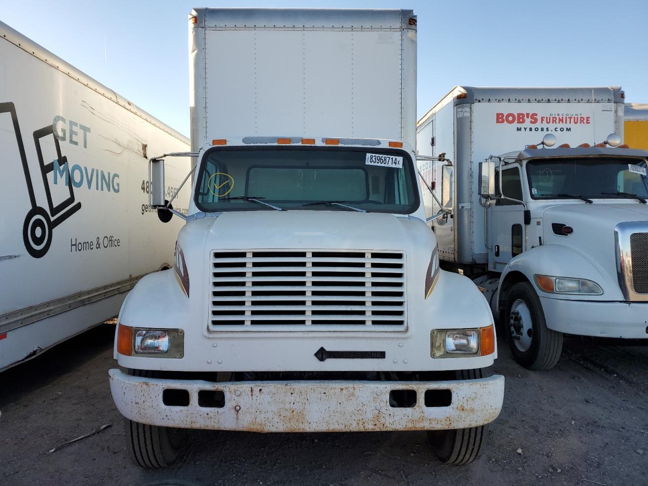 Lot #3033034017 1995 INTERNATIONAL 4000 4700