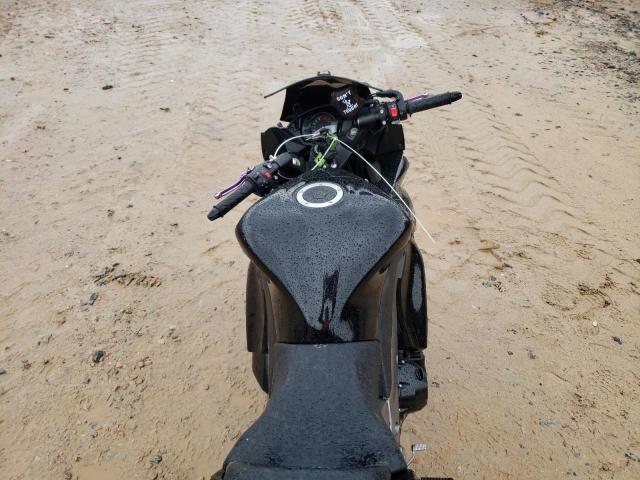 2011 KAWASAKI ZX1000 G - JKAZXCG18BA000497