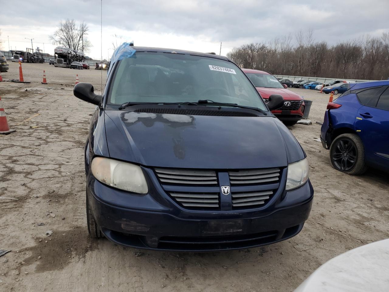 Lot #3029598086 2005 DODGE CARAVAN SX