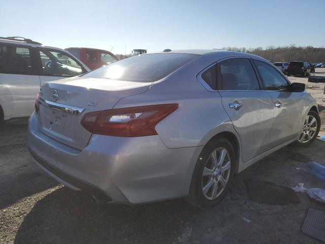 VIN 1N4AL3AP1JC130738 2018 NISSAN ALTIMA no.3