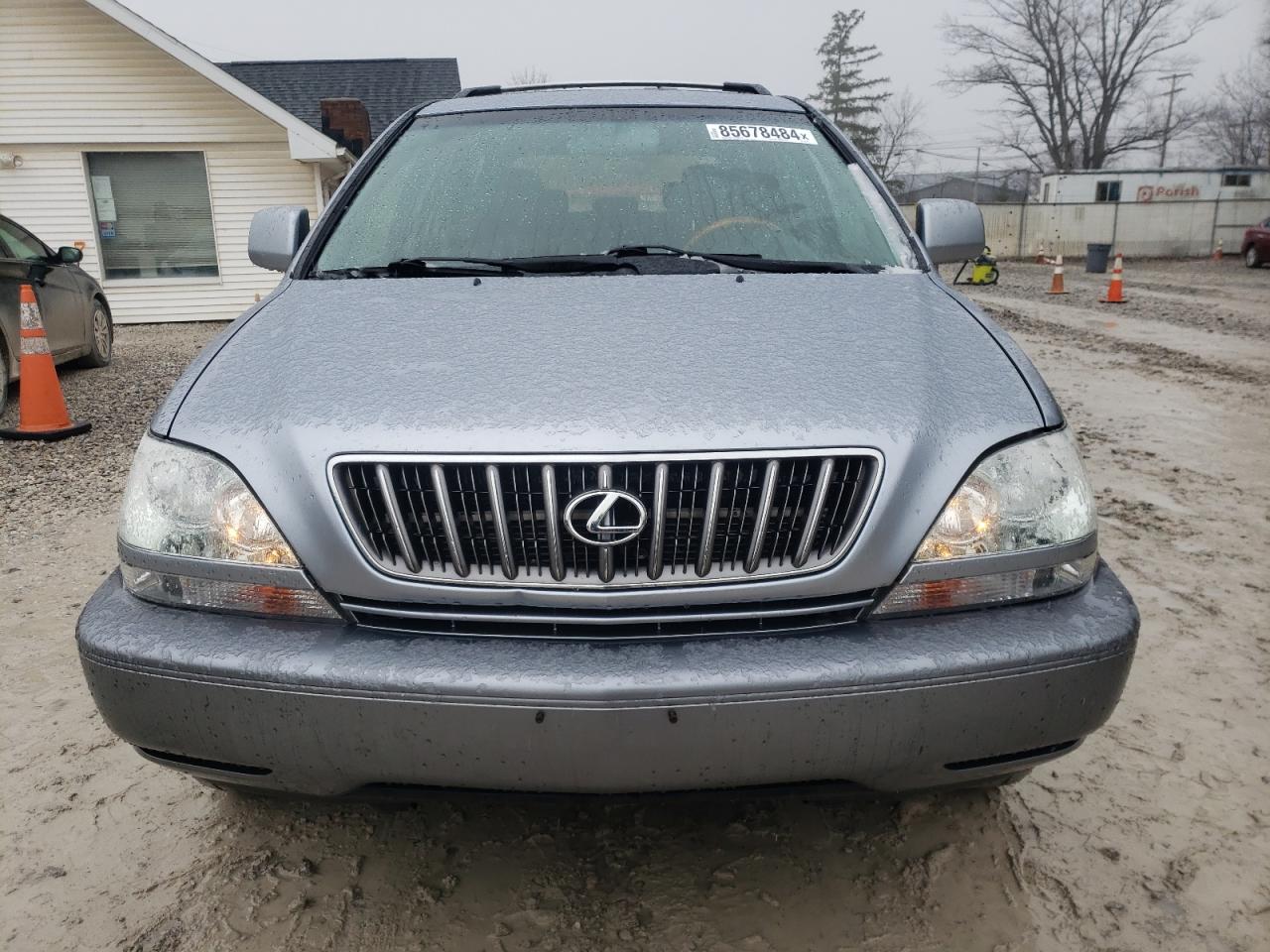 Lot #3028351804 2001 LEXUS RX 300