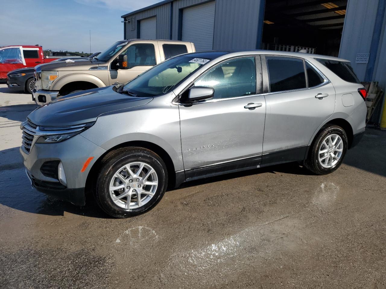 Lot #3024350616 2024 CHEVROLET EQUINOX LT