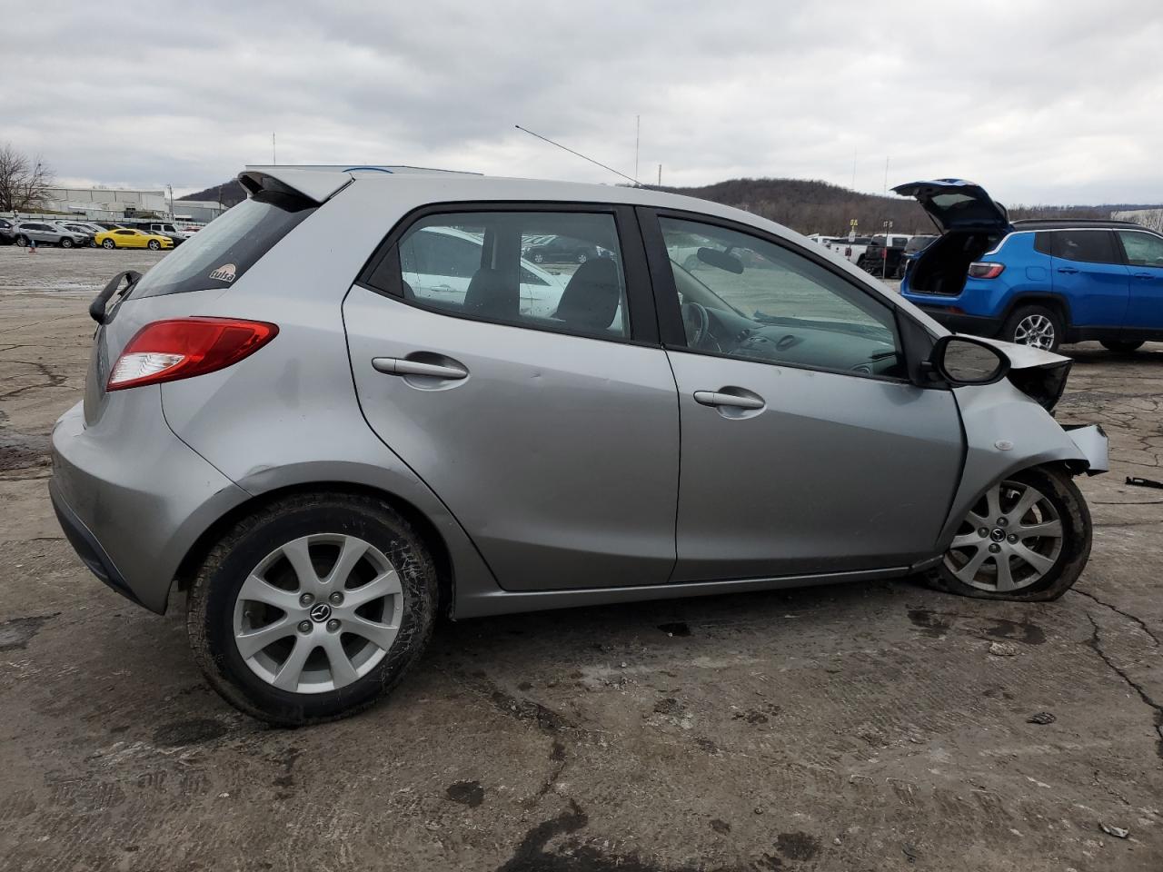 Lot #3040709752 2014 MAZDA MAZDA2 TOU