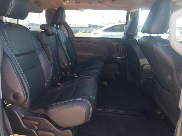 2017 TOYOTA SIENNA SE 5TDXZ3DC6HS884982