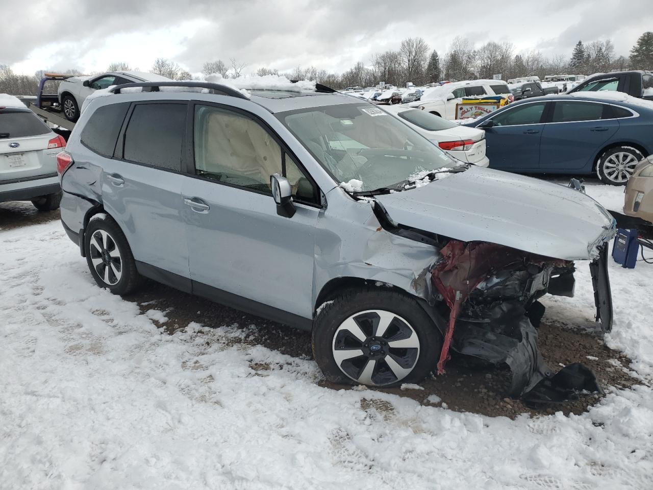 Lot #3040717766 2018 SUBARU FORESTER 2