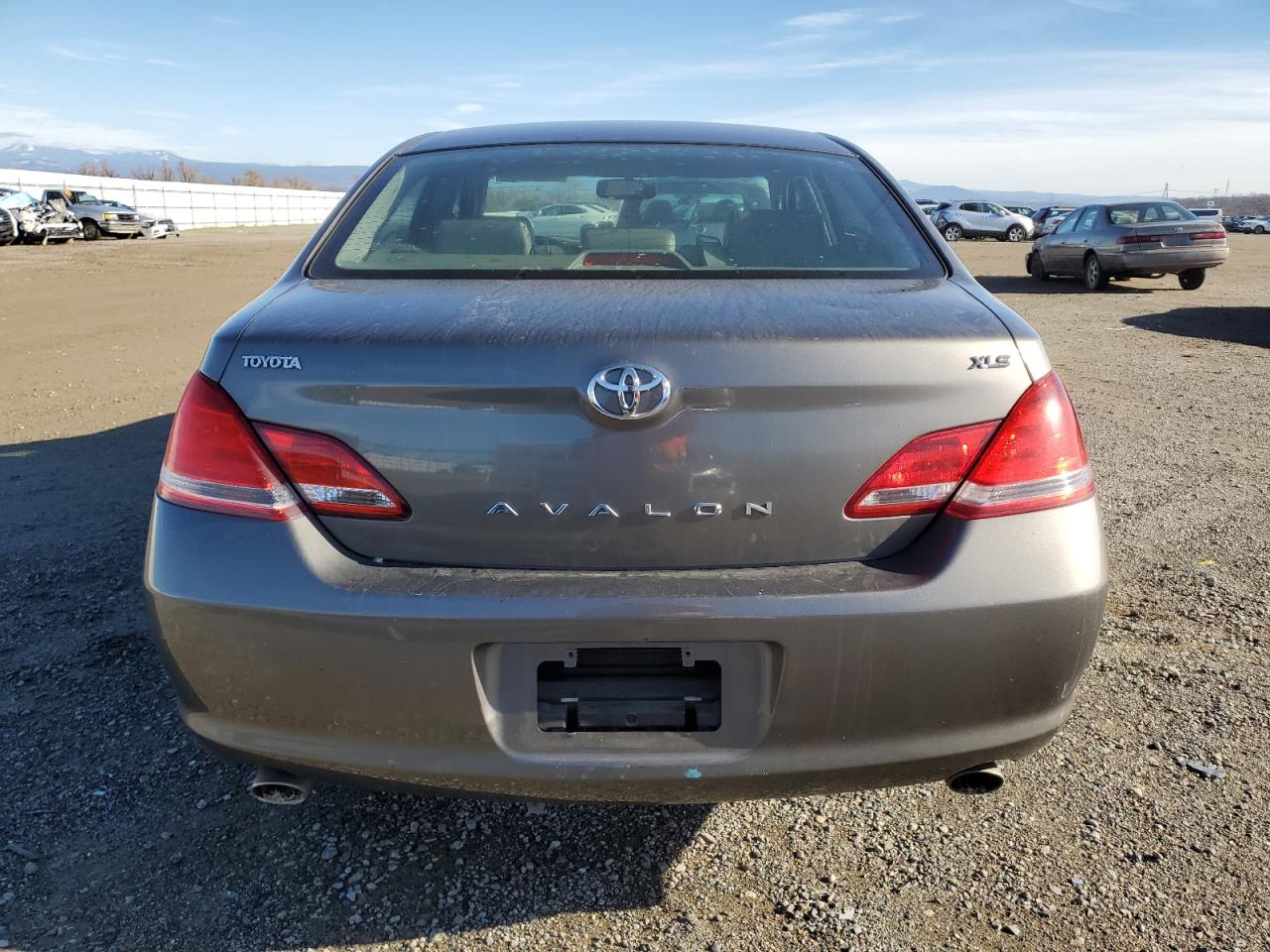 Lot #3028649310 2005 TOYOTA AVALON XL