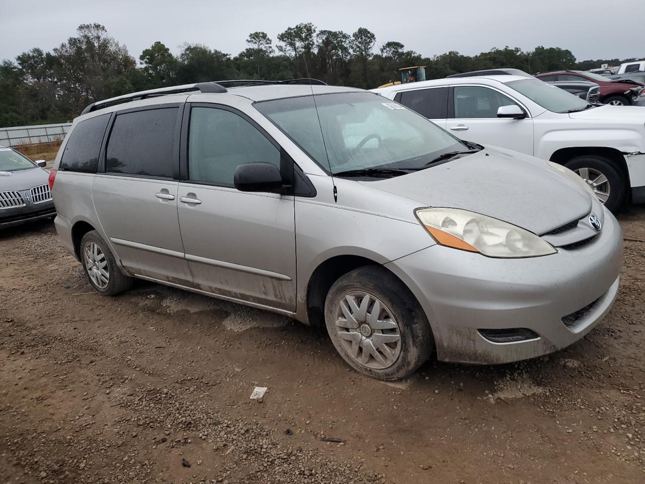 Lot #3029473680 2008 TOYOTA SIENNA CE