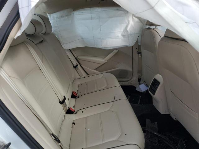 2017 VOLKSWAGEN PASSAT SE - 1VWBT7A31HC067358