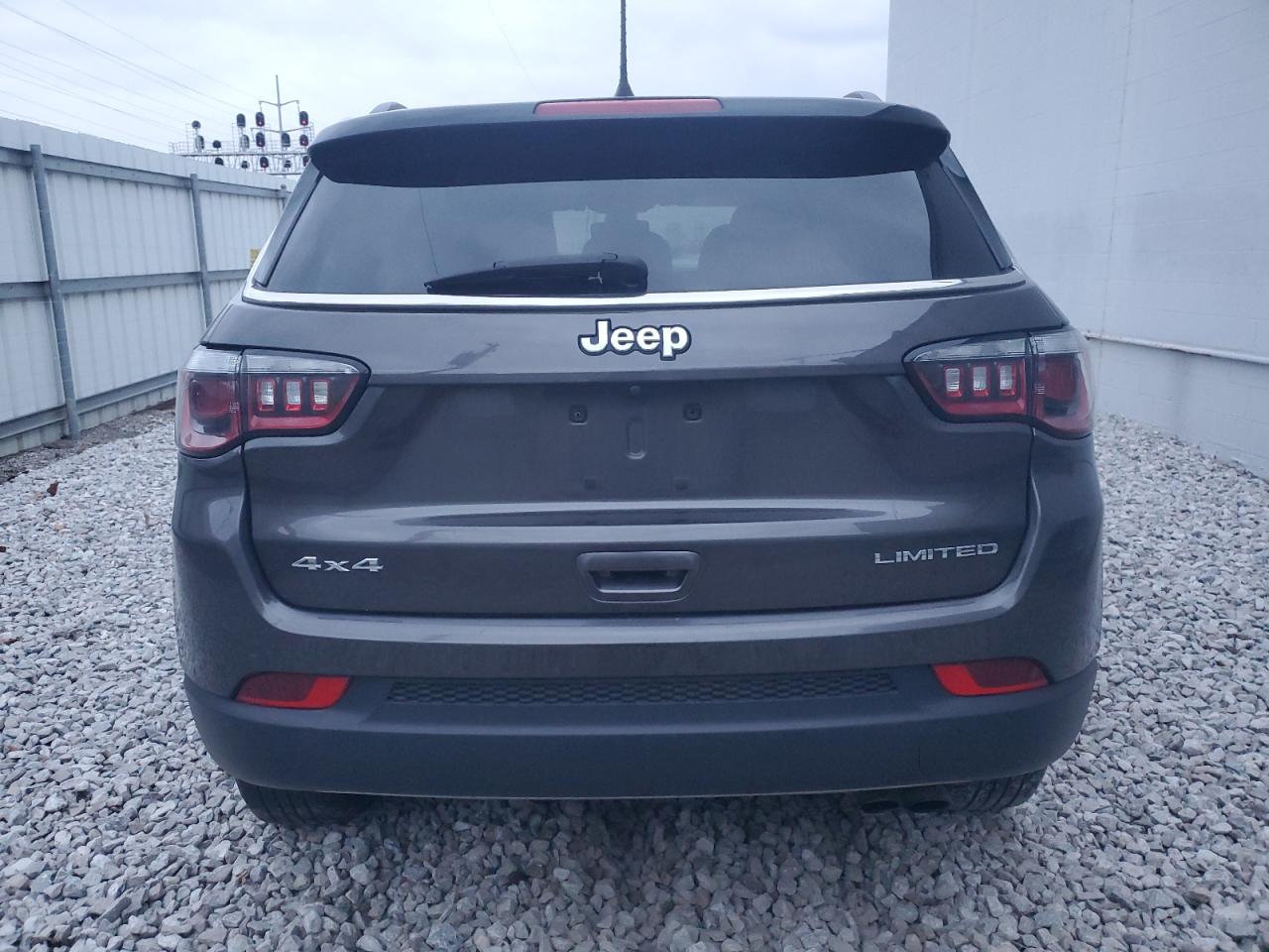 Lot #3025947962 2019 JEEP COMPASS LI