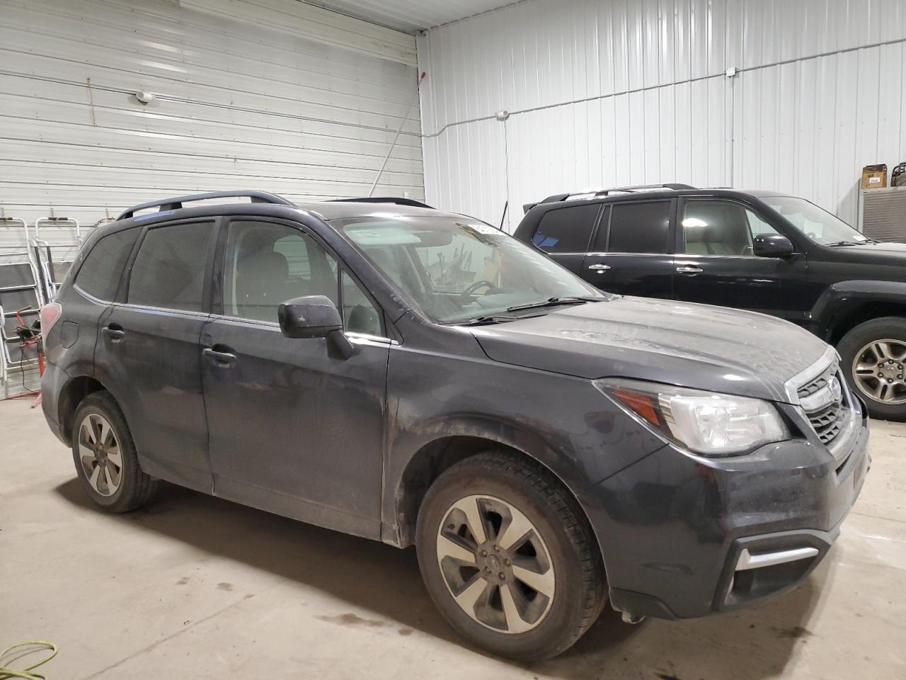 Lot #3026184268 2018 SUBARU FORESTER 2