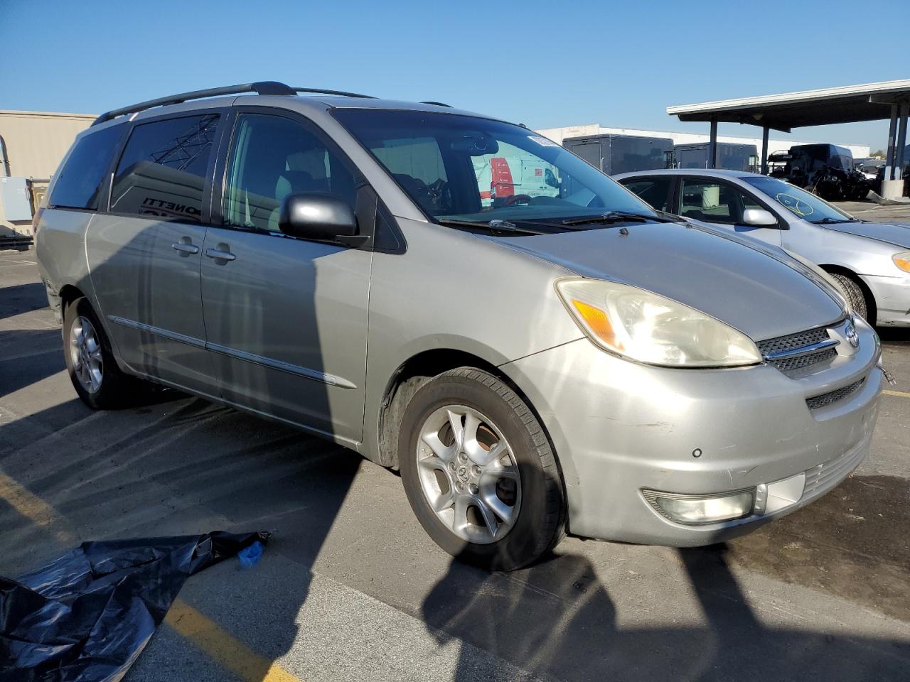 Lot #3029324745 2005 TOYOTA SIENNA XLE