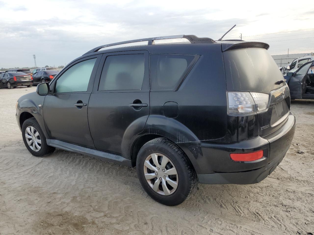 Lot #3025837300 2012 MITSUBISHI OUTLANDER