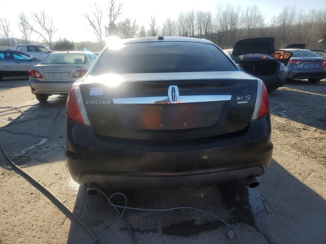 Lot #3040621633 2010 LINCOLN MKS