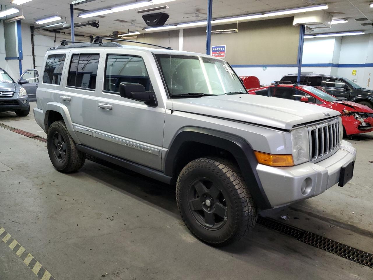 Lot #3032421237 2010 JEEP COMMANDER