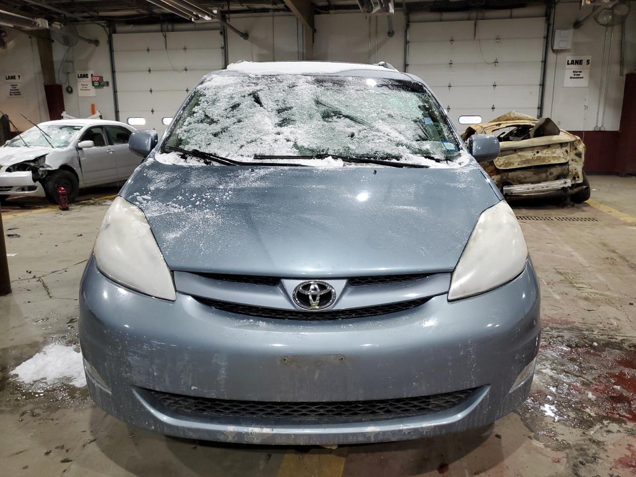 Lot #3034281064 2007 TOYOTA SIENNA XLE