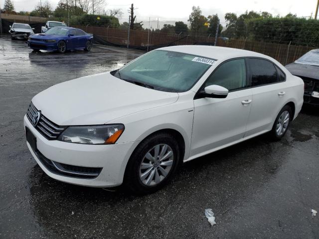 VIN 1VWAT7A30FC070938 2015 VOLKSWAGEN PASSAT no.1