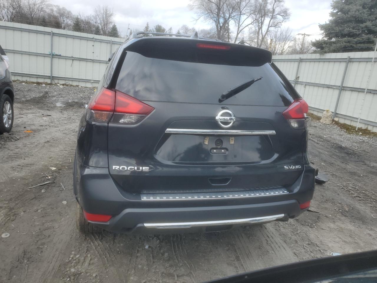 Lot #3052562129 2017 NISSAN ROGUE SV