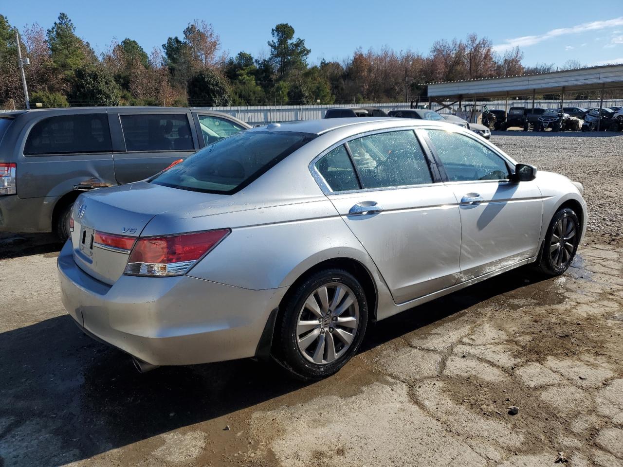 Lot #3043171735 2011 HONDA ACCORD EXL