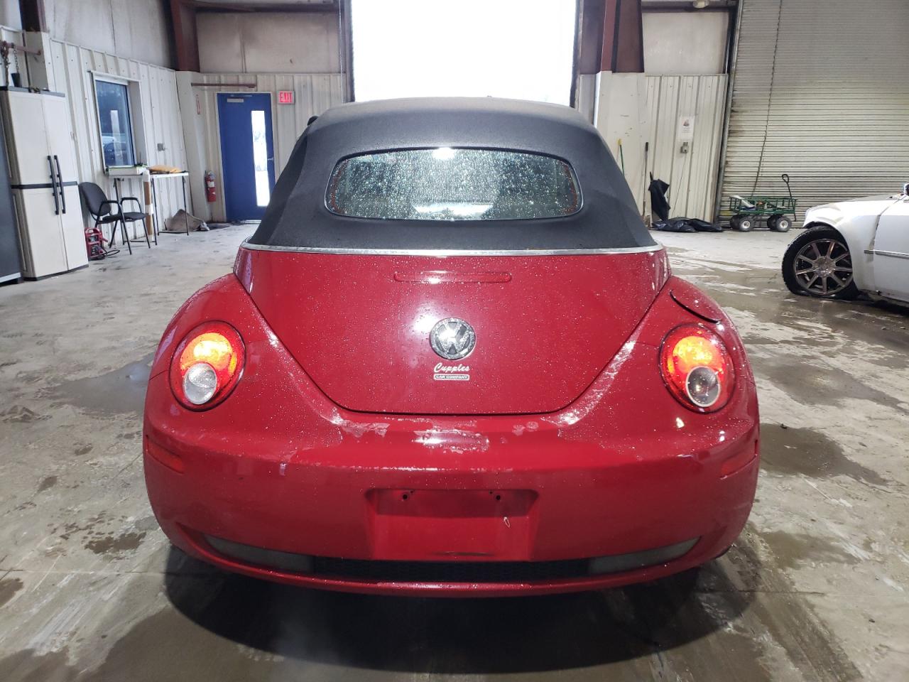 Lot #3044631199 2006 VOLKSWAGEN NEW BEETLE