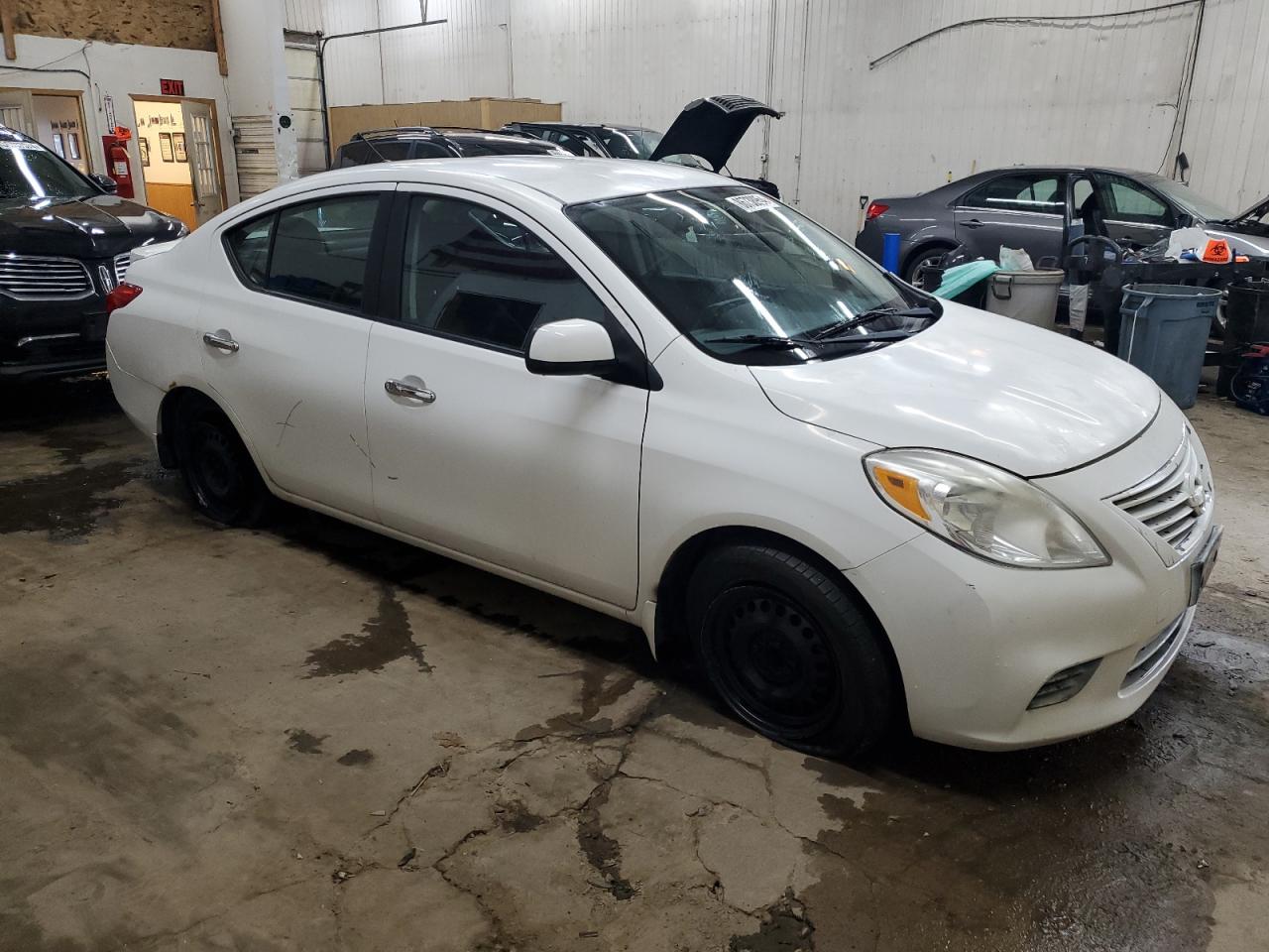 Lot #3048324735 2013 NISSAN VERSA S