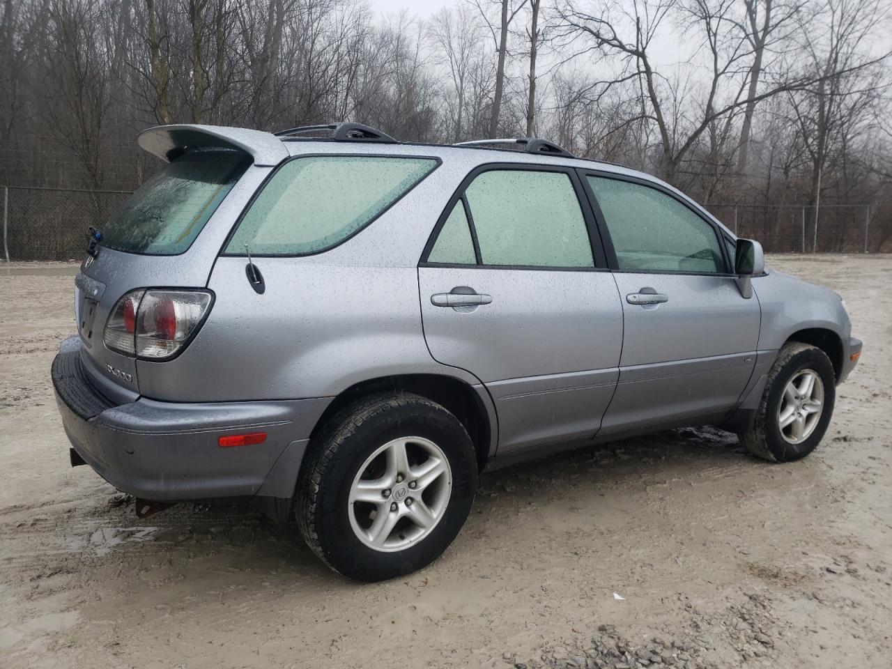 Lot #3028351804 2001 LEXUS RX 300