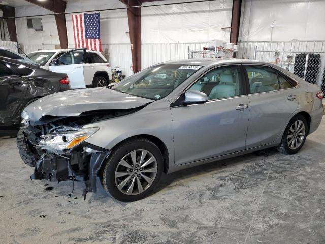 TOYOTA CAMRY XSE