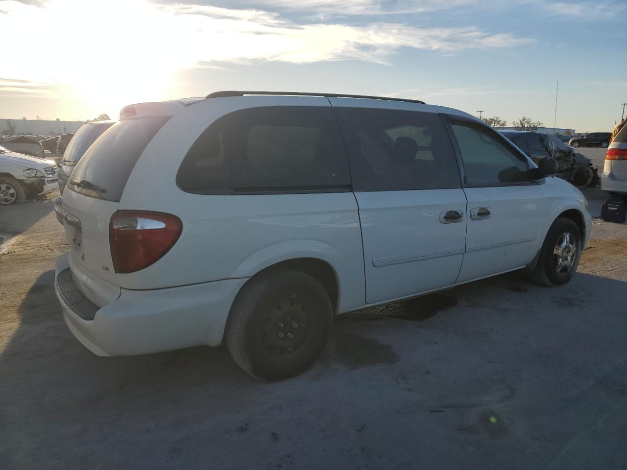 Lot #3024267970 2006 CHRYSLER TOWN & COU