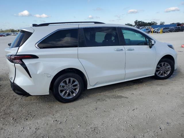 TOYOTA SIENNA XLE 2024 white  hybrid engine 5TDYRKEC3RS194198 photo #4