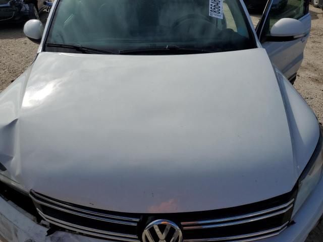 2015 VOLKSWAGEN TIGUAN S - WVGAV7AX8FW612863