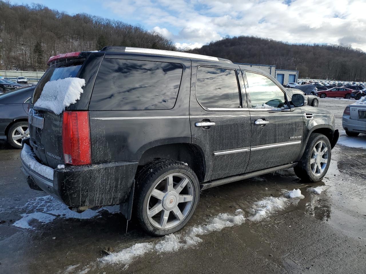 Lot #3029574070 2011 CADILLAC ESCALADE P