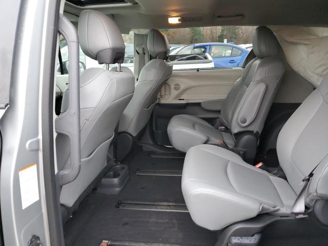 2024 TOYOTA SIENNA XLE - 5TDJSKFC2RS111431