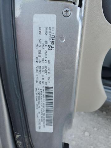 2016 CHRYSLER TOWN & COU - 2C4RC1BG9GR199466